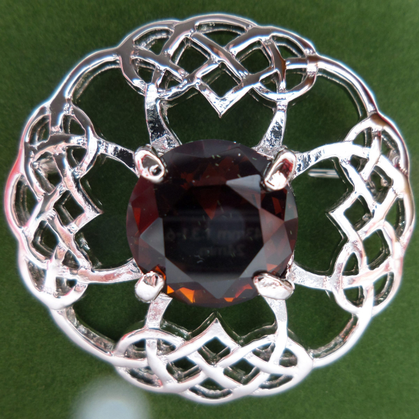 Small Glendevon Interlace Brooch